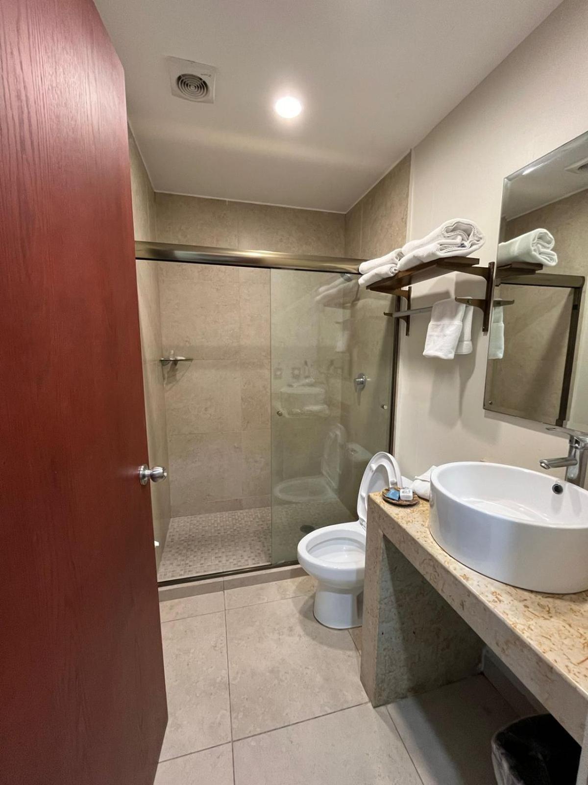 Hotel Ave Inn Mazatlán Extérieur photo